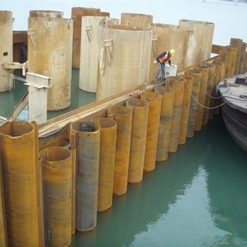 淮安钢护筒现场安装